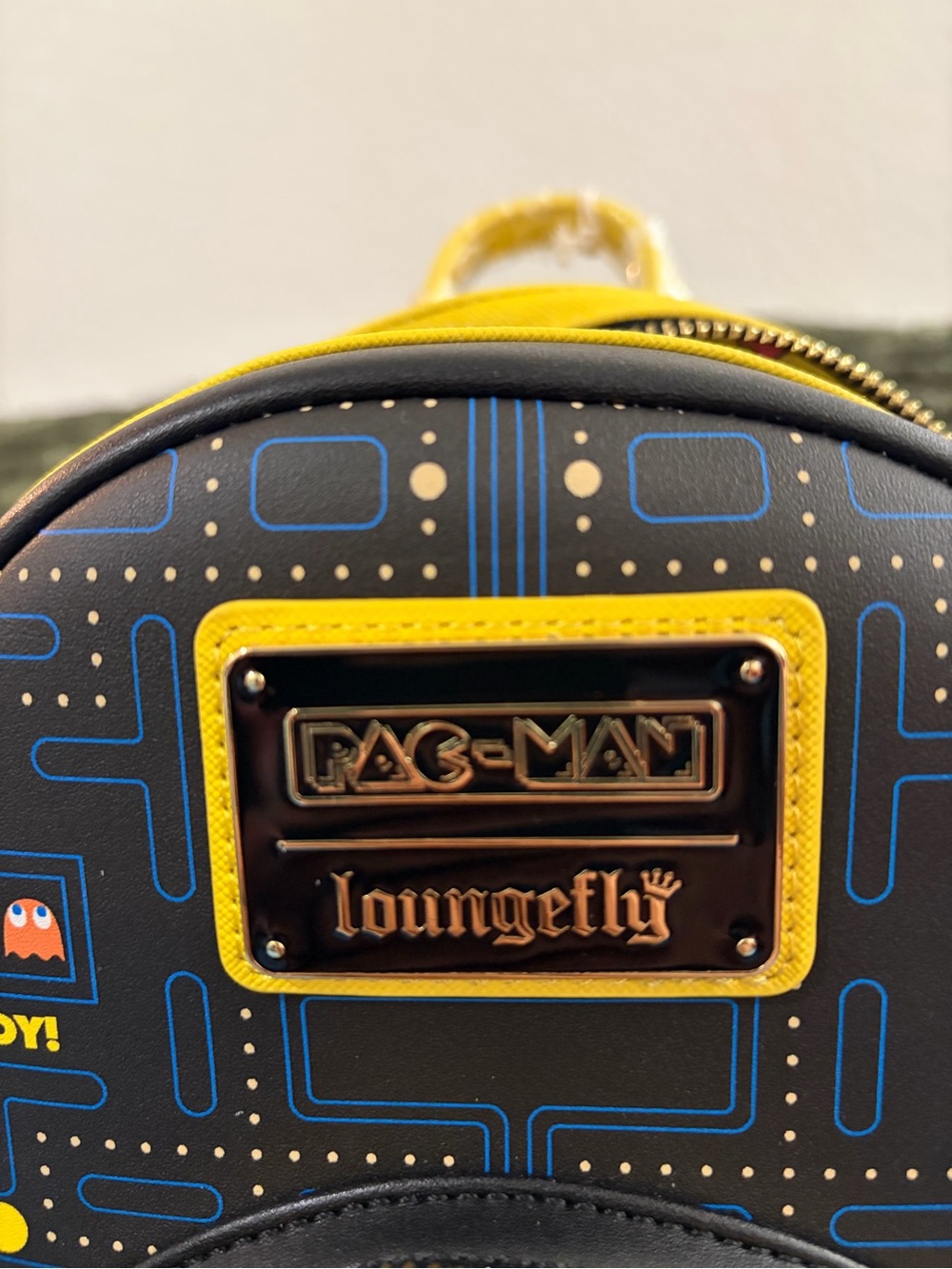 Loungefly Pac-Man Mini Backpack - Black & Metallic Yellow - Picture 7 of 7